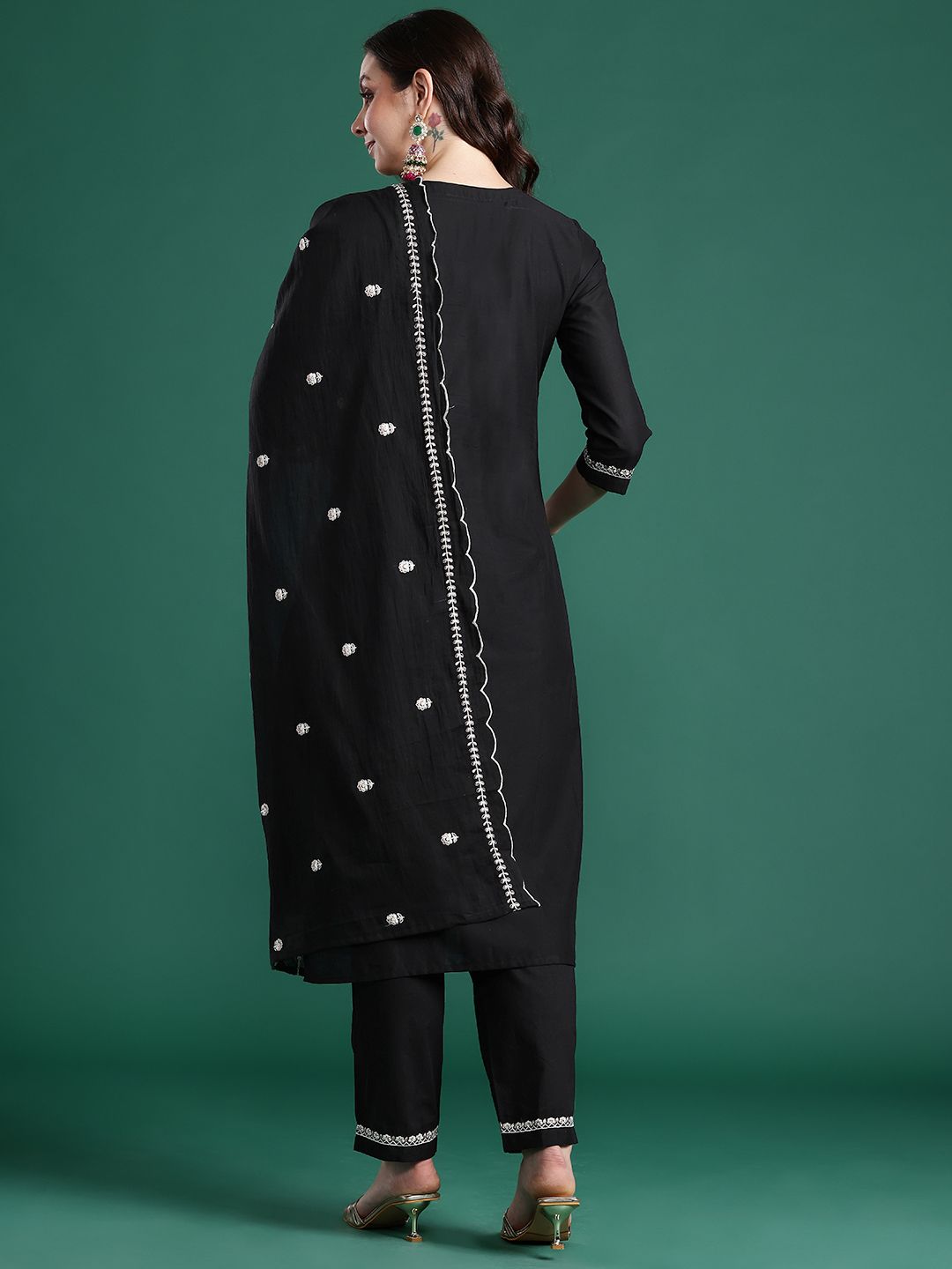 Dhiyona IE Floral Embroidered Sequinned Pure Cotton Kurta with Trousers & With Dupatta