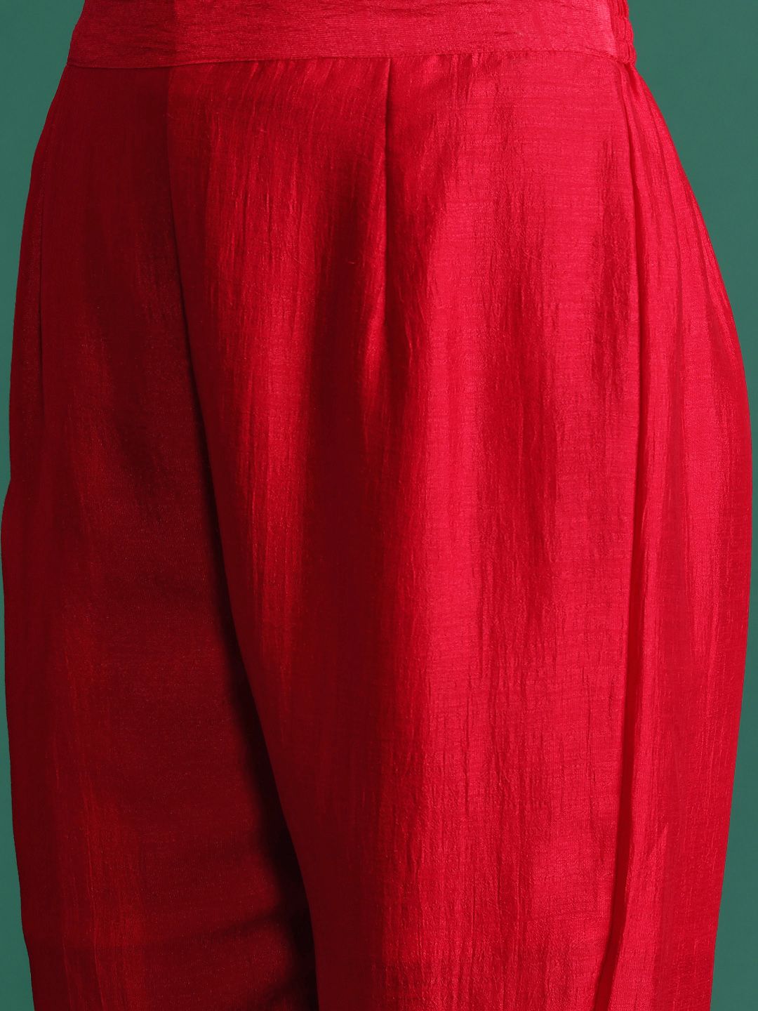 Dhiyona IE Ethnic Motifs Embroidered Kurta with Trousers & With Dupatta