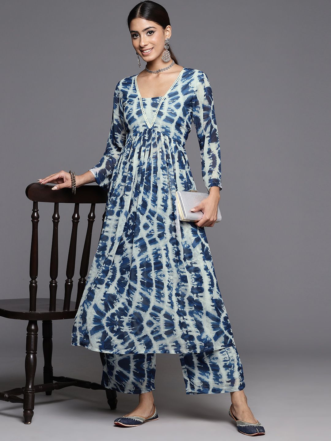 Dhiyona VA Women'sPrinted Empire Kurta with Palazzos