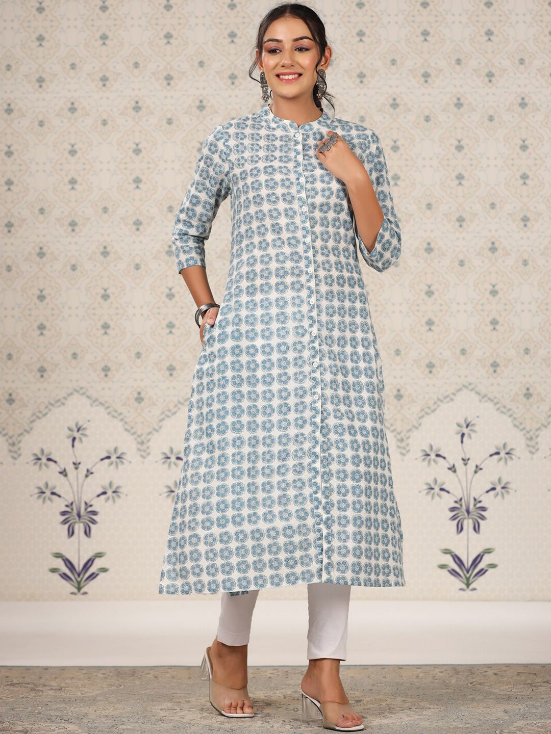 Dhiyona OD Floral Printed Mandarin Collar Cotton A-Line Kurta With Front Slit