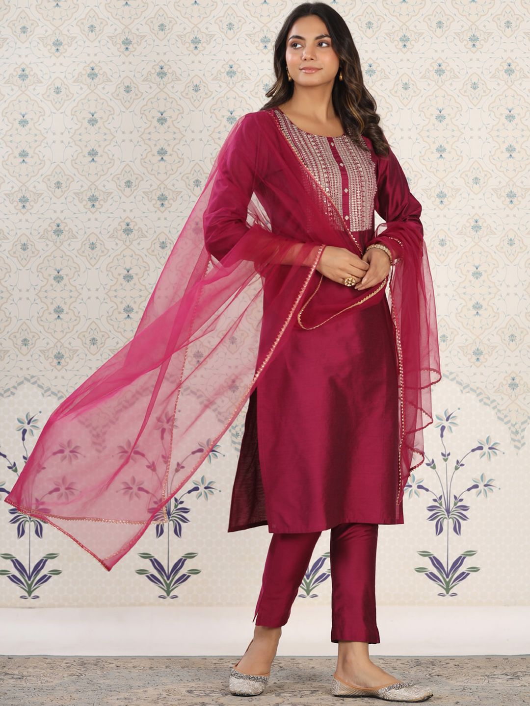 Dhiyona OD Ethnic Motifs Yoke Design Straight Kurta With Trousers & Dupatta