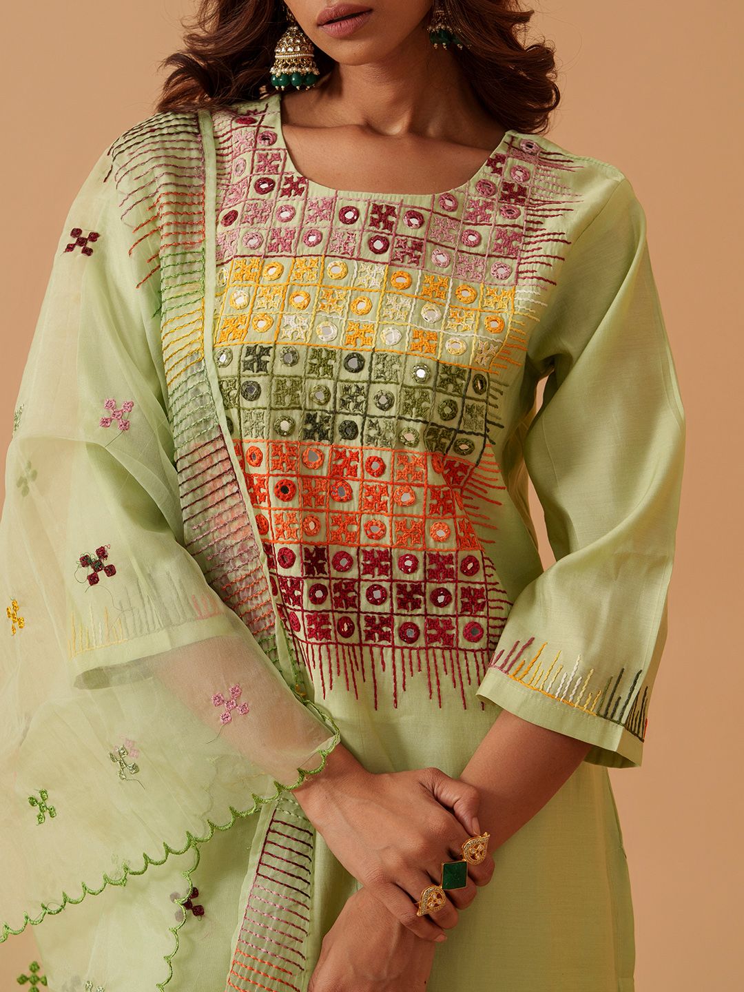 Dhiyona PD Women Women Embroidered Kurta With Trousers & Dupatta