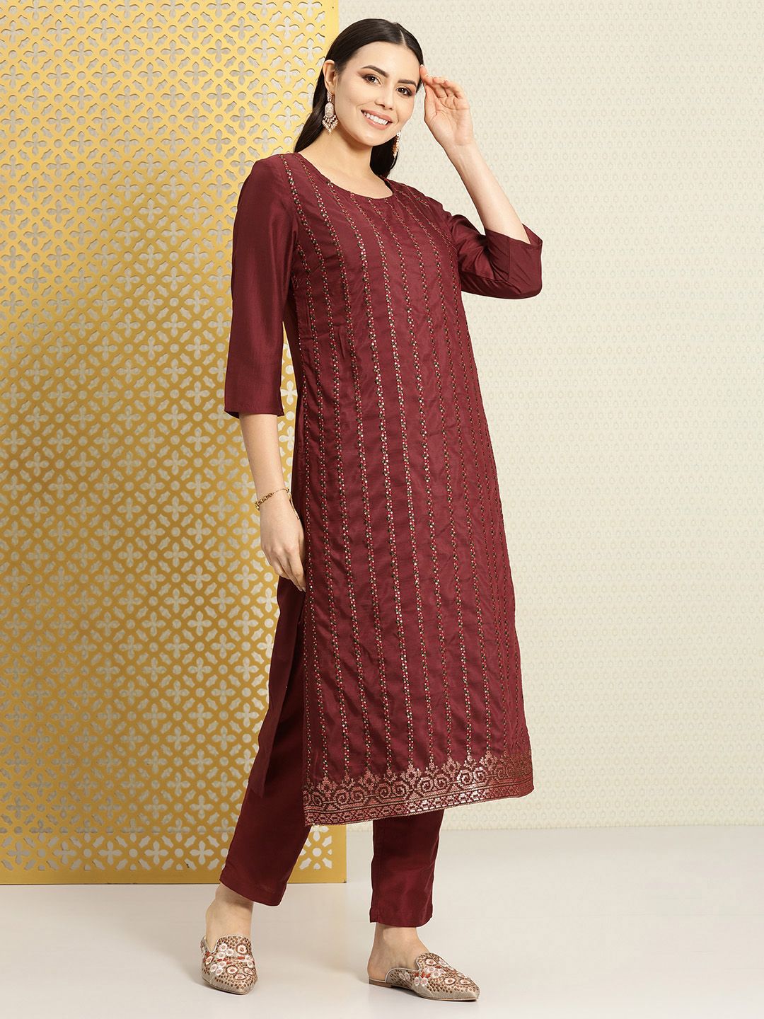 Dhiyona PD Women Ethnic Motifs Embroidered Jashn Sequinned Kurta with Trousers & Dupatta
