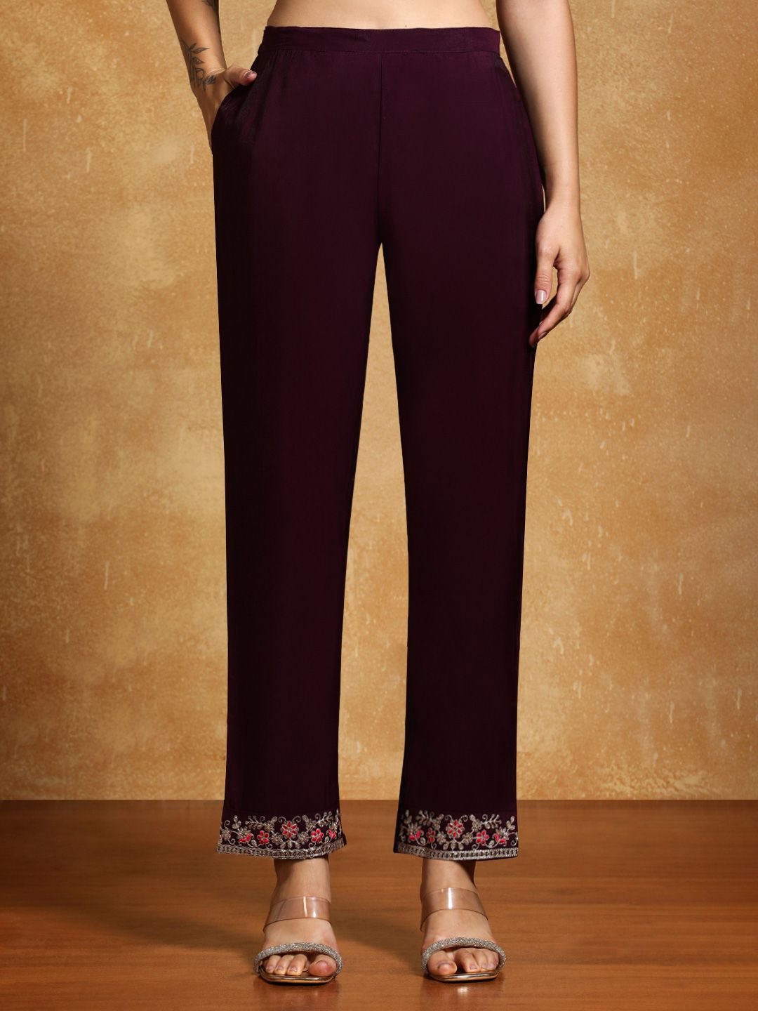 Dhiyona VA Women's Ethnic Motifs Embroidered Regular Kurta Set With Dupatta