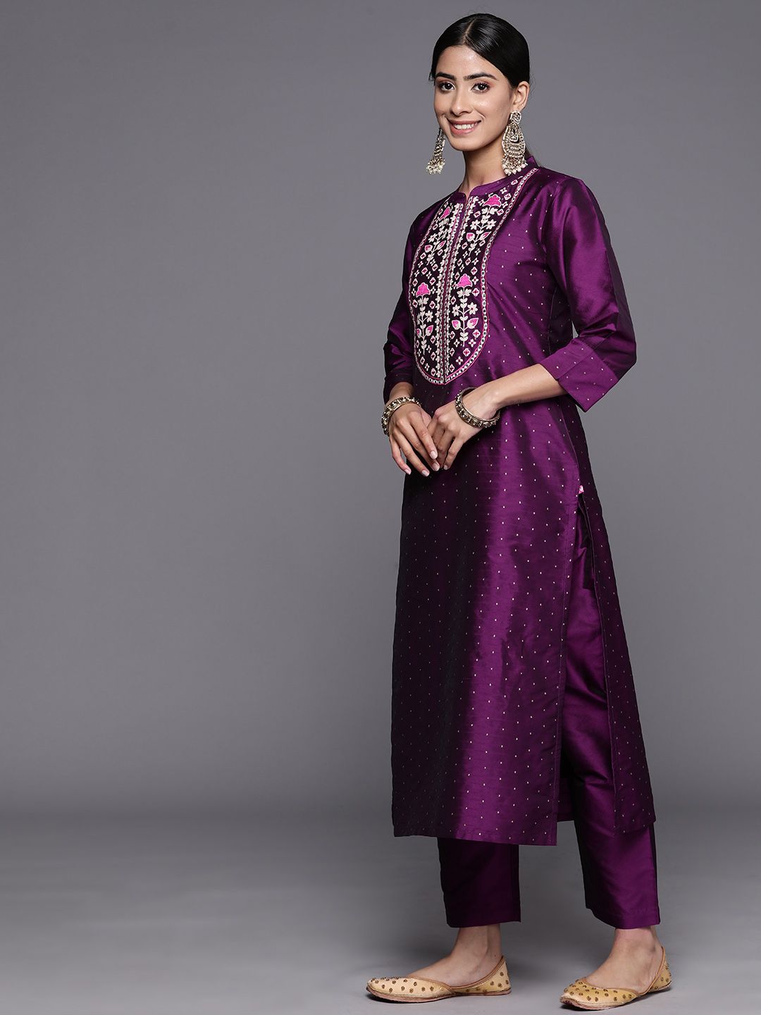 Dhiyona VA Women'sEmbroidered Regular Thread Work Kurta with Trousers & With Dupatta