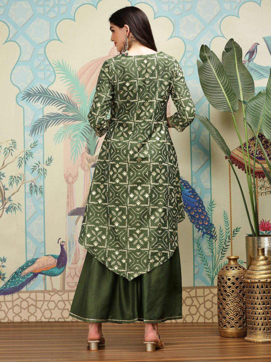 Dhiyona IS Women's Geometric Printed V-Neck A-Line Kurta with Sharara