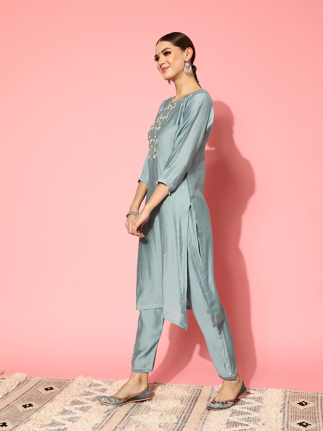 Dhiyona VA Women'sFloral Embroidered Regular Beads & Stones Kurta with Trousers & Dupatta