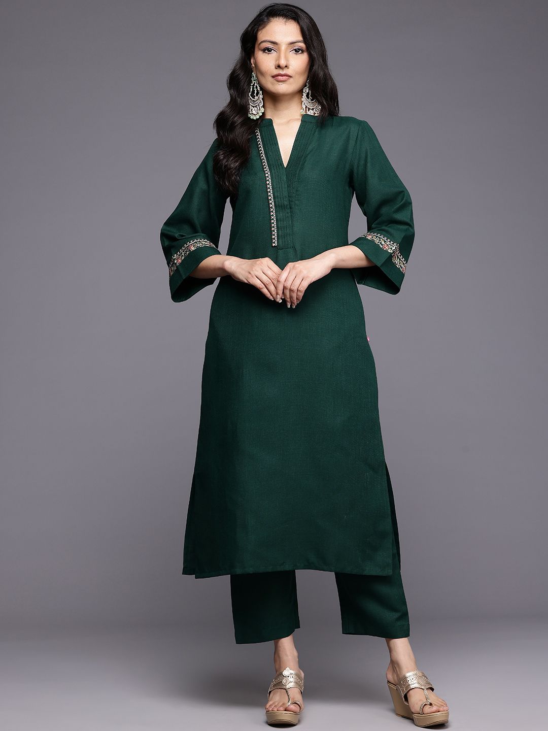 Dhiyona VA Women'sEthnic Motifs Embroidered Thread Work Kurta with Trousers