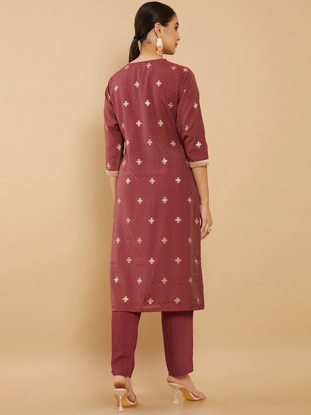 Dhiyona SO Women's Women Maroon Ethnic Motifs Printed Thread Work Kurta with Trousers