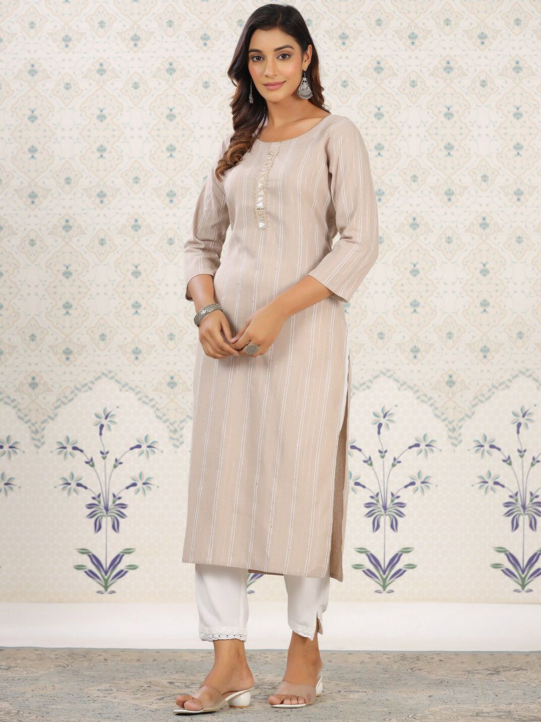 Dhiyona OD Striped Round Neck Straight Cotton Kurta
