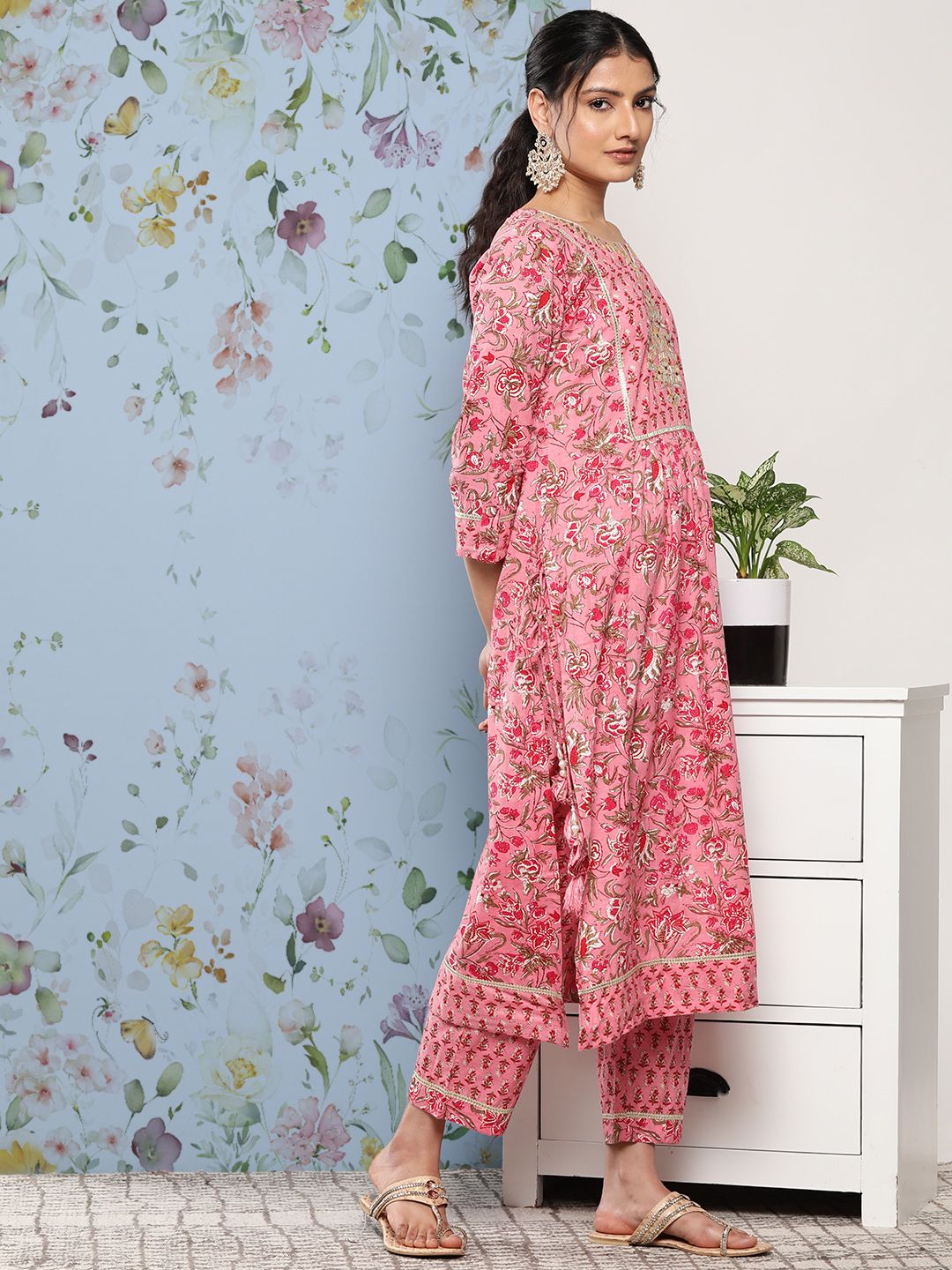 Dhiyona VA Women's Pink Floral Printed Gotta Patti Pure Cotton Kurta with Trousers & With Dupatta