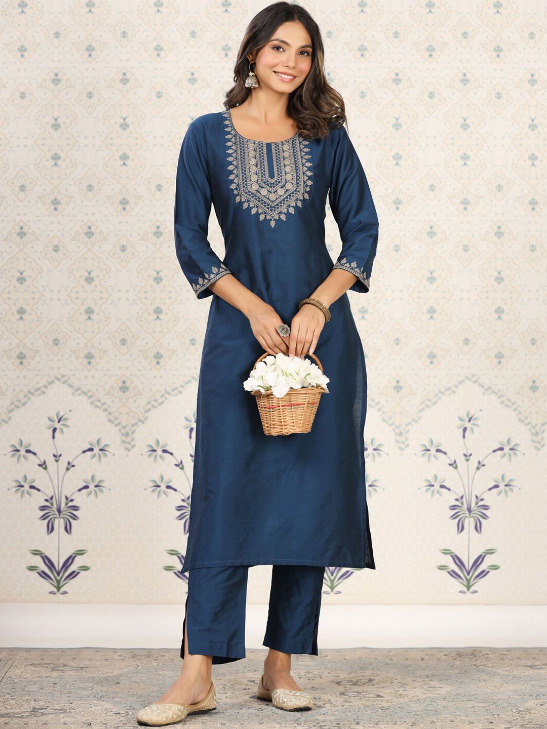 Dhiyona OD Embroidered Yoke Design Straight Kurta