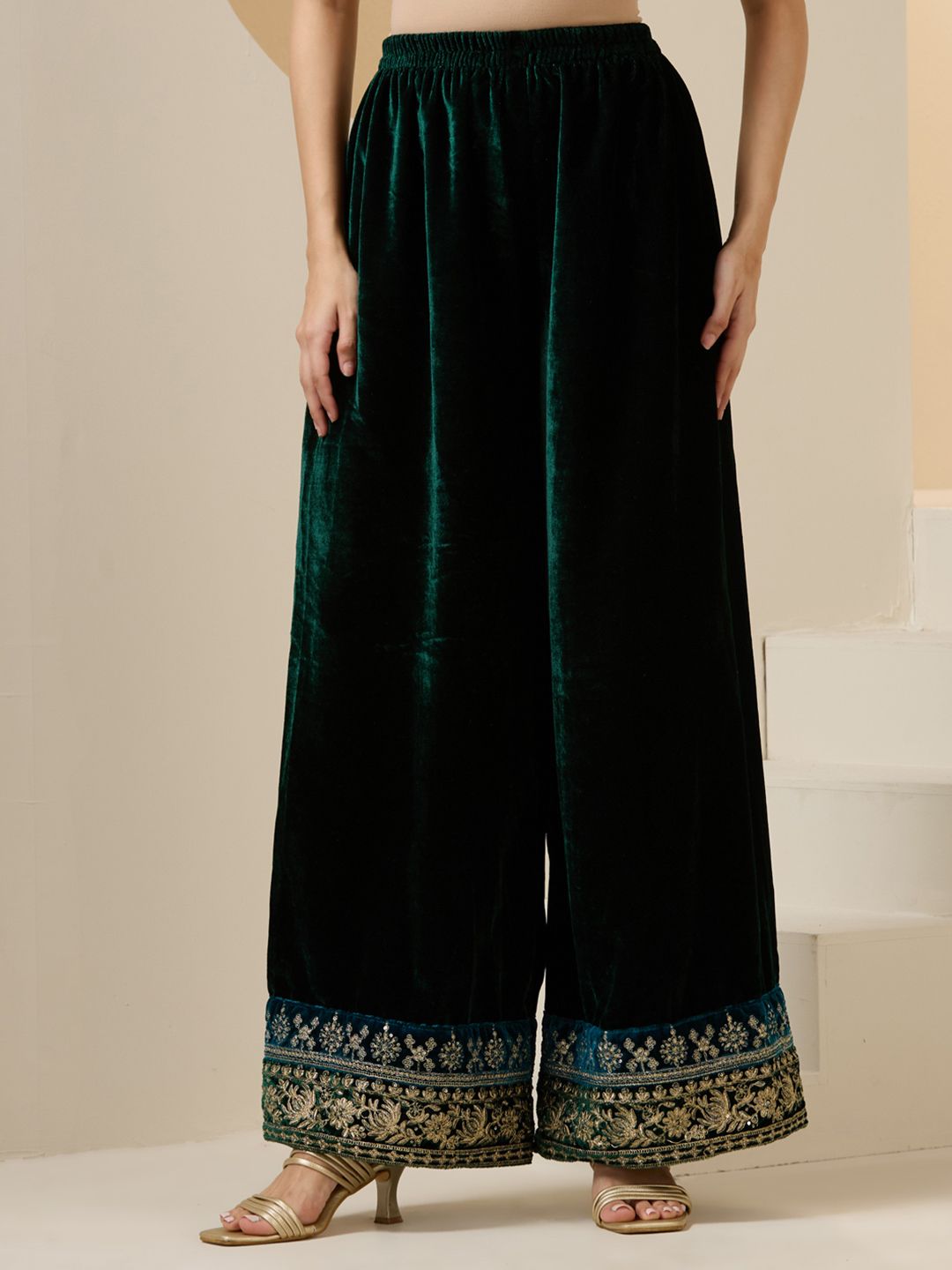 Dhiyona IS Women's Floral Motifs Zari Embroidered Velvet Kurta With Palazzos & Dupatta