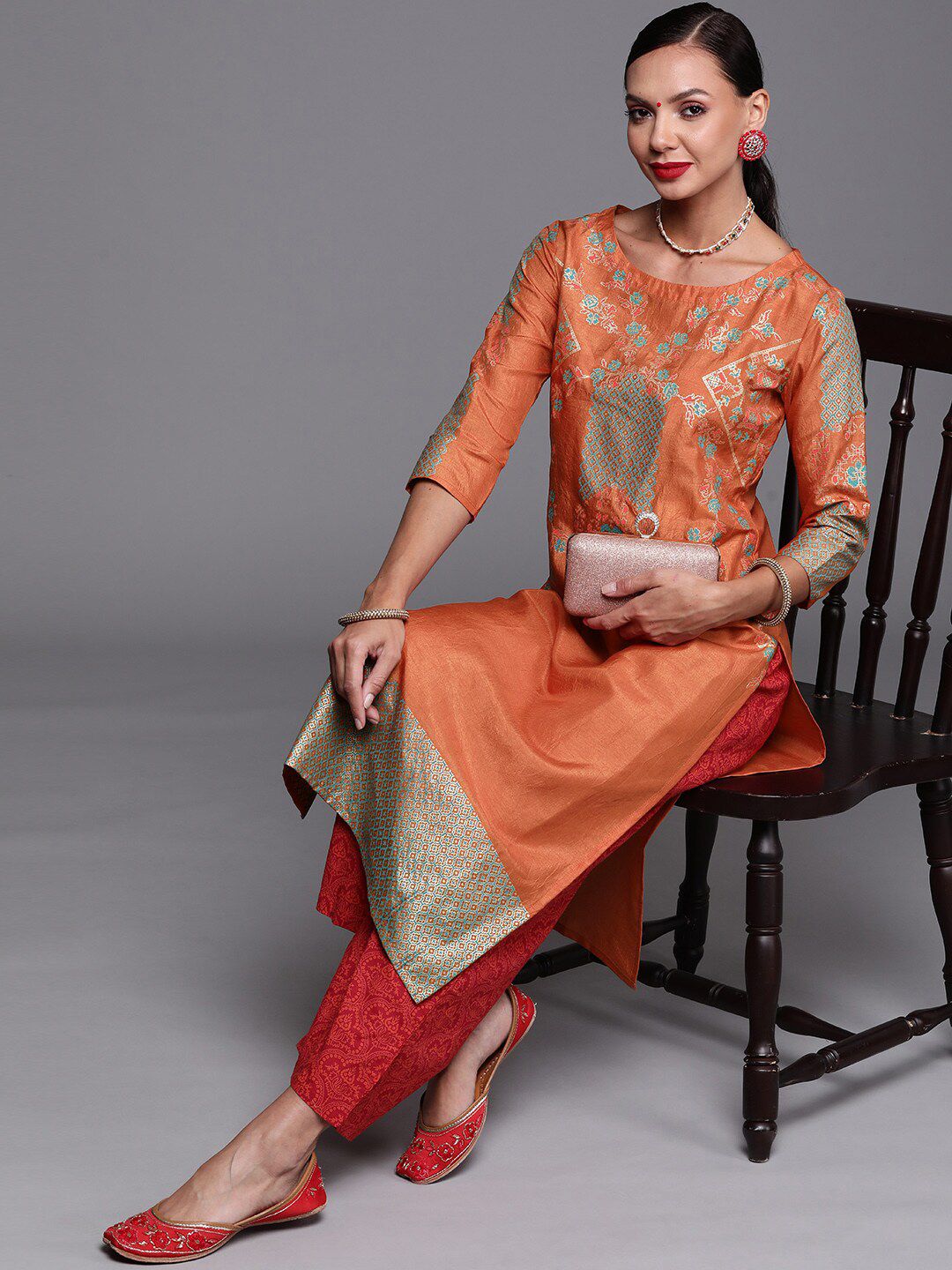 Dhiyona IE Women Boat Neck Ethnic Motifs Printed Straight Kurta