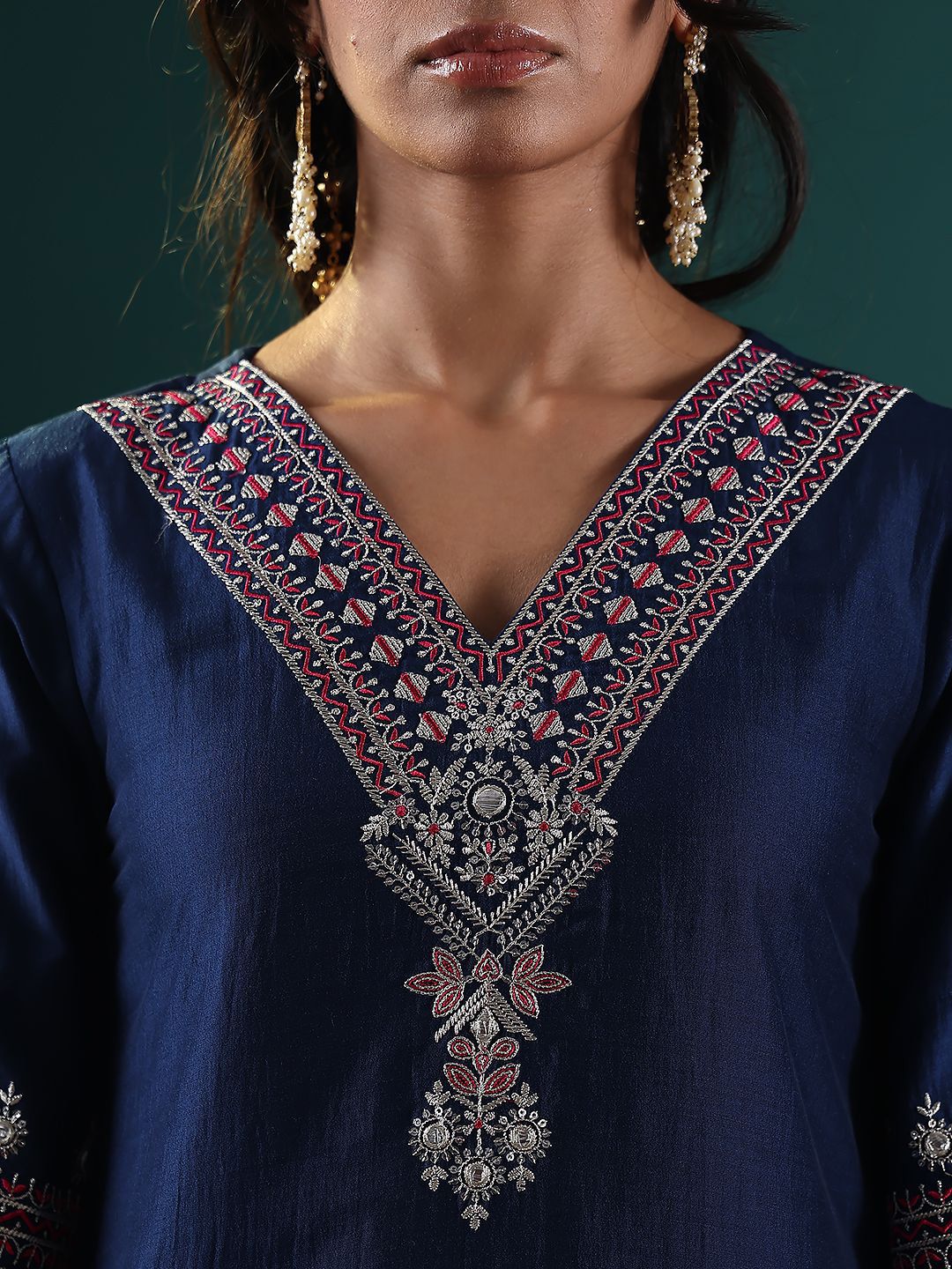 Dhiyona VA Women's Ethnic Motifs Embroidered Kurta with Embroidered Trousers & With Dupatta