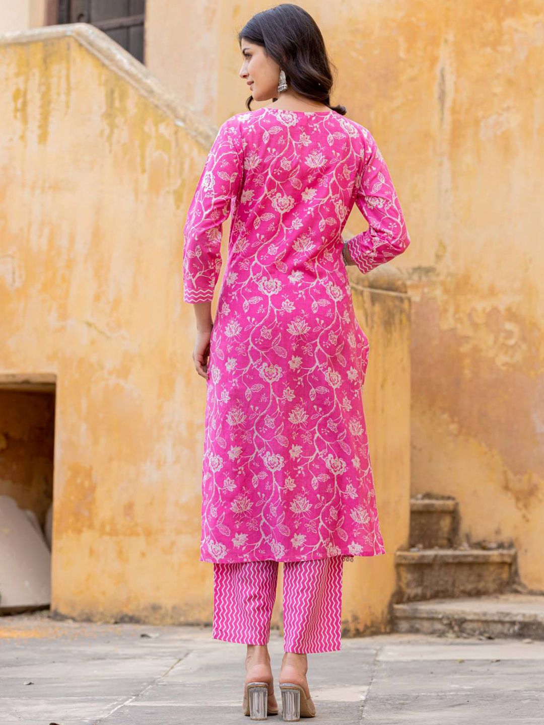 Dhiyona VA Women'sFloral Printed Regular Thread Work Kurta with Trouser & Dupatta