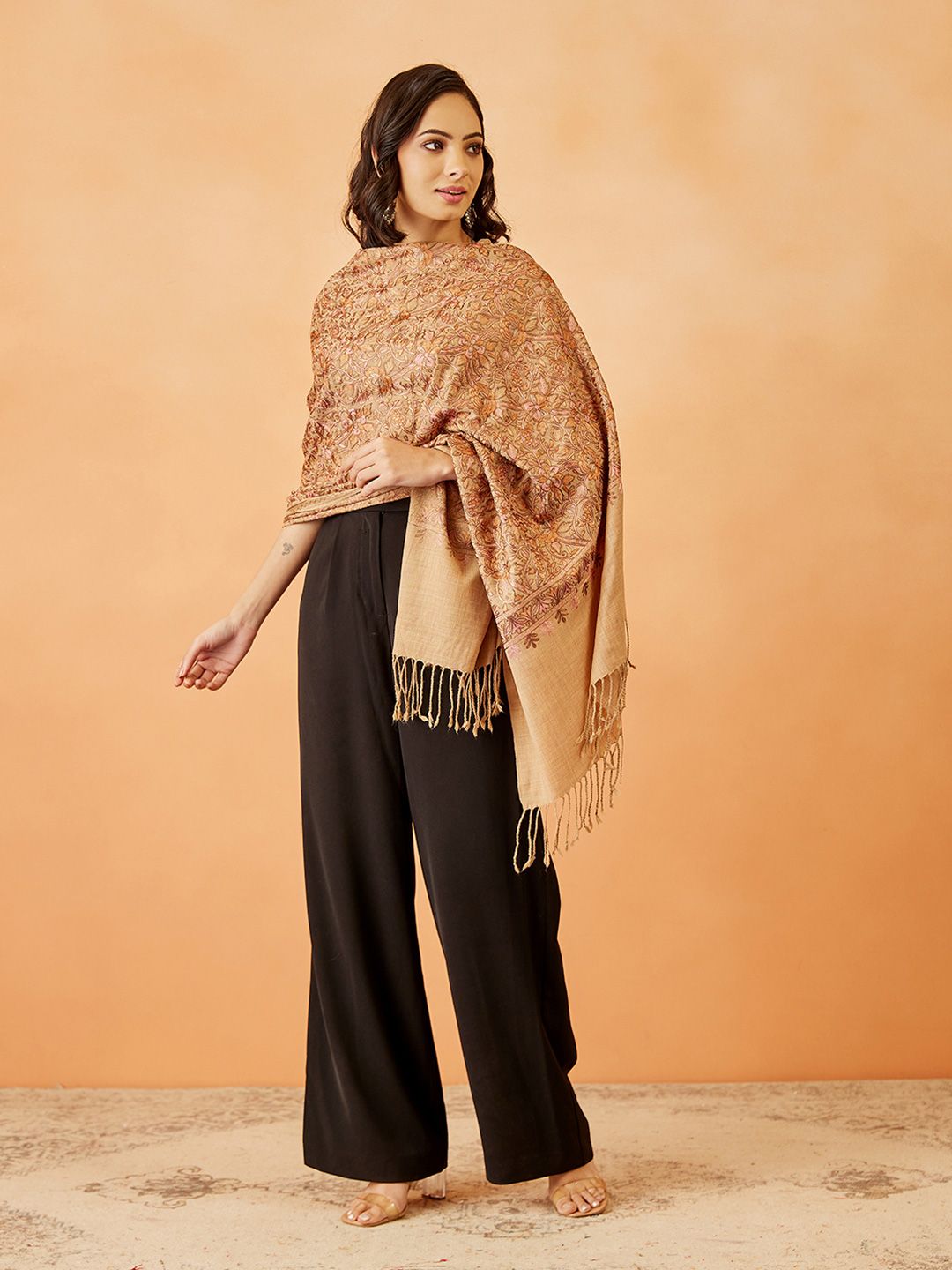 Dhiyona PA Women Paisley Embroidered Shawl
