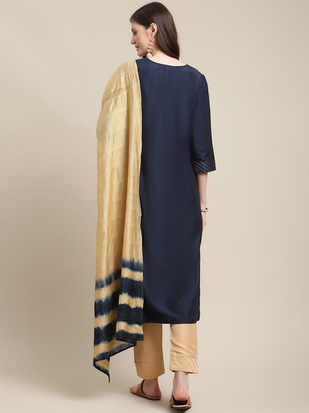 Dhiyona VA Women's Navy Blue Floral Embroidered Kurti Set With Dupatta