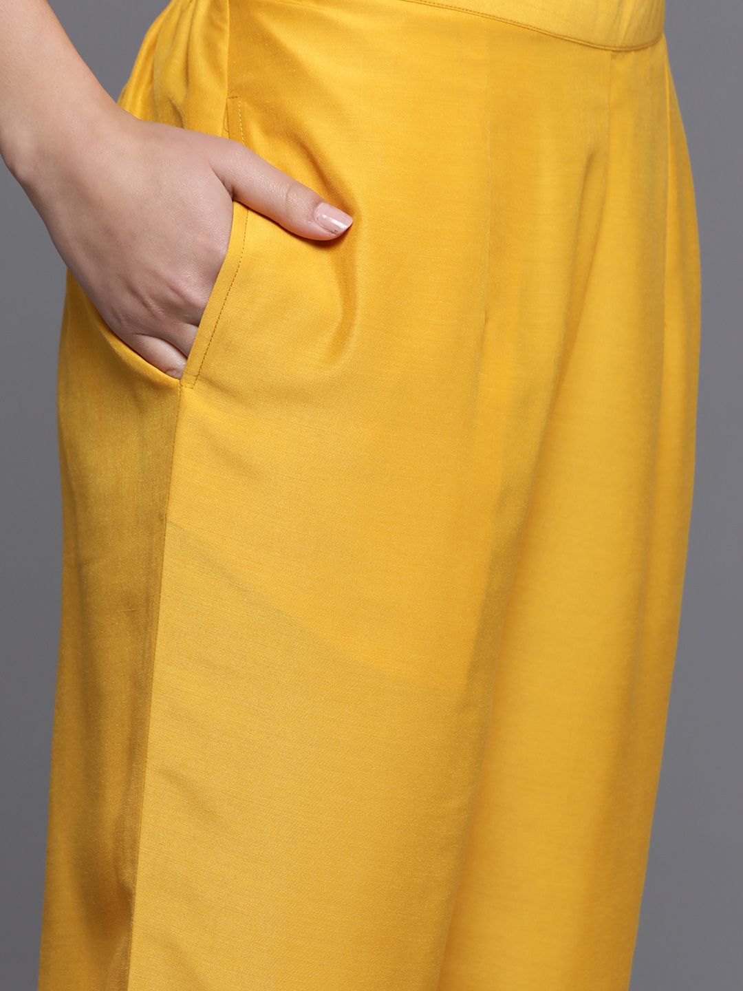 Dhiyona IE Women Yoke Design Regular Mirror Work Kurta with Trousers & Dupatta