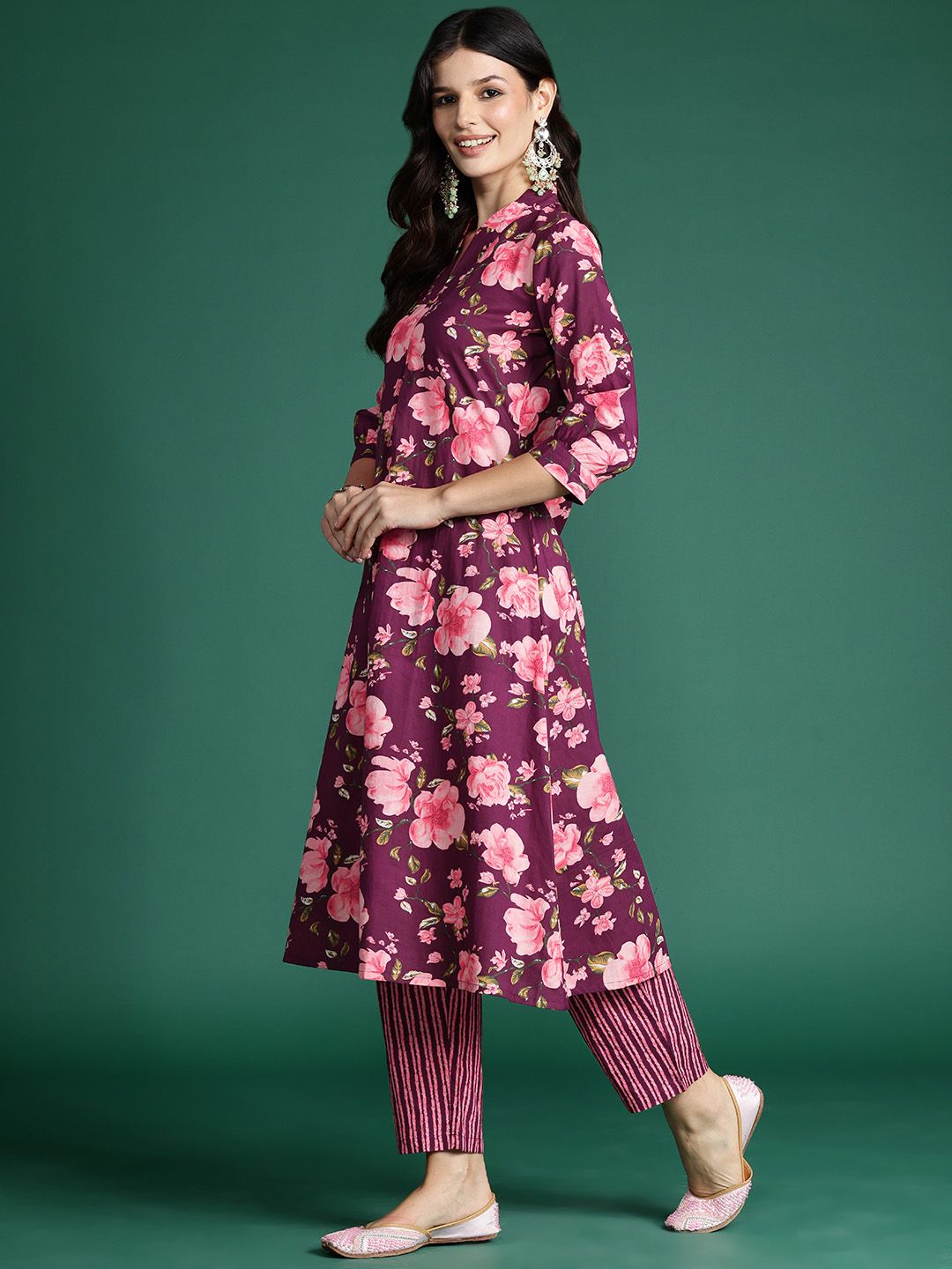 Dhiyona IE Women Floral Printed Regular Pure Cotton Kurta with Trousers