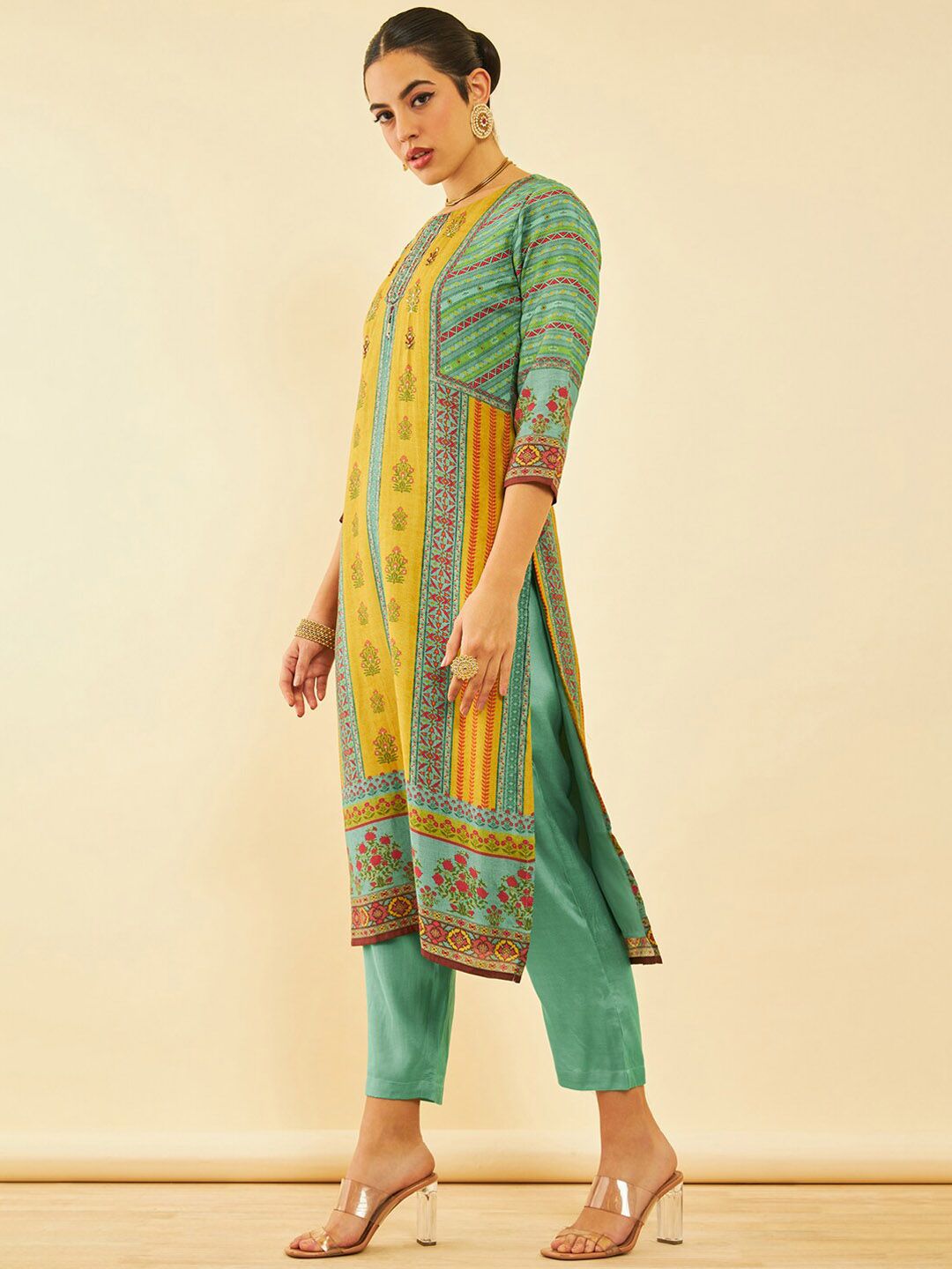 Dhiyona SO Women's Ethnic Motifs Printed Regular Sequinned Kurta with Trouser