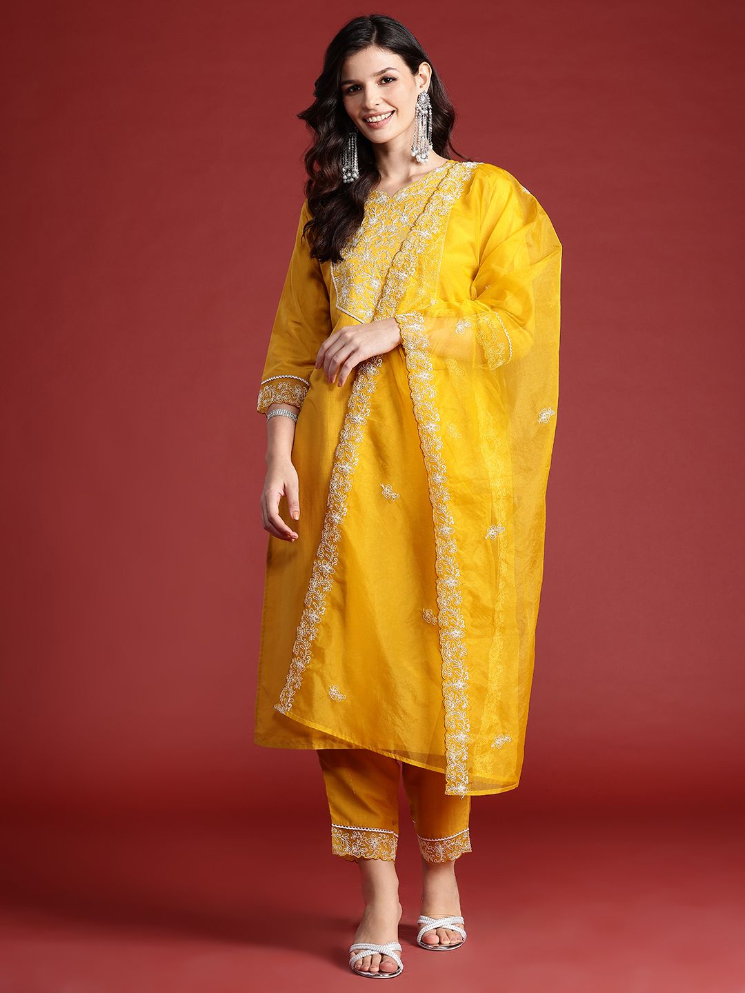 Dhiyona IE Floral Embroidered Thread Work Kurta with Trousers & Dupatta