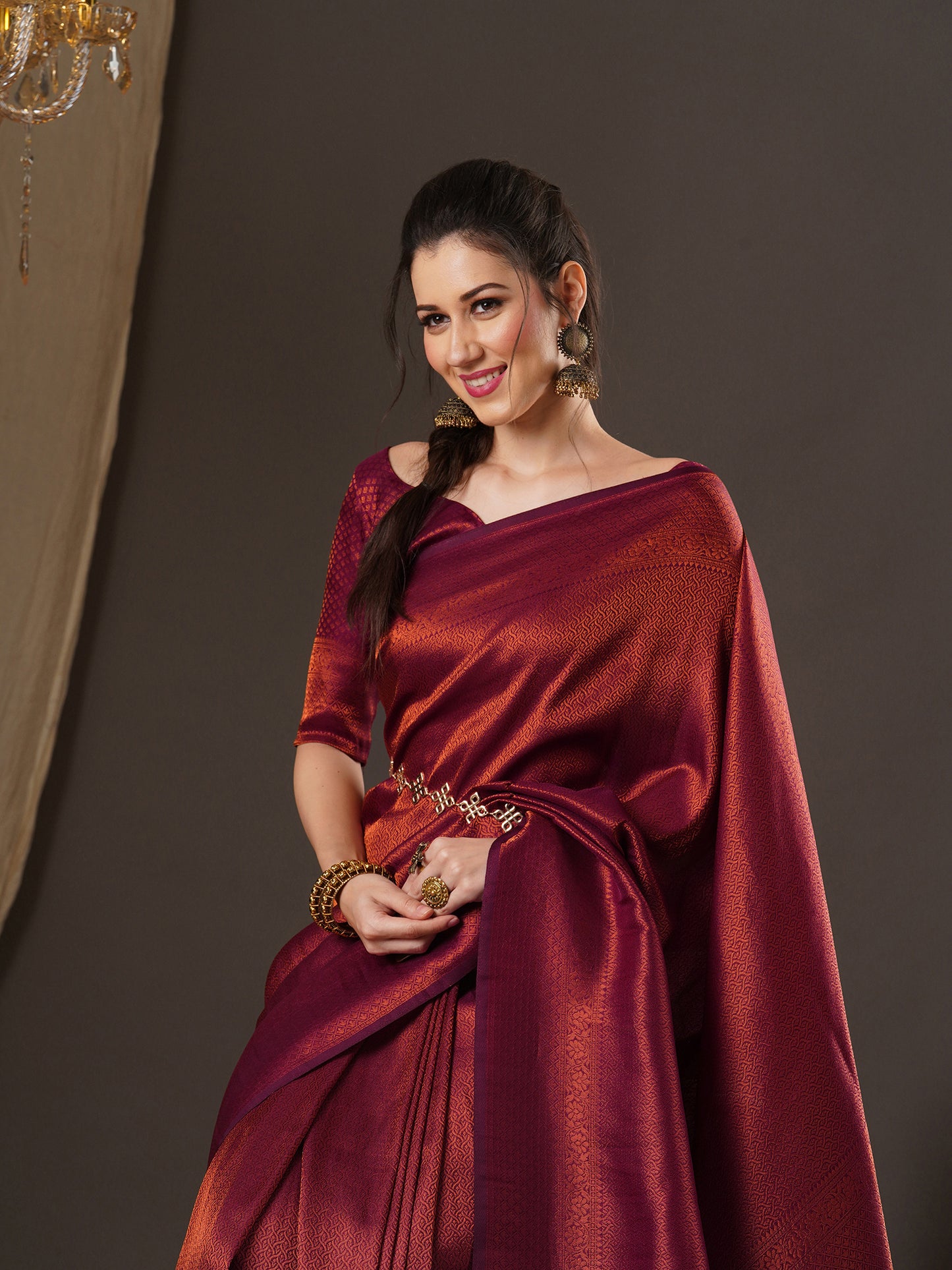 Women's Georgette Purple Woven Design Woven saree With Blouse Piece