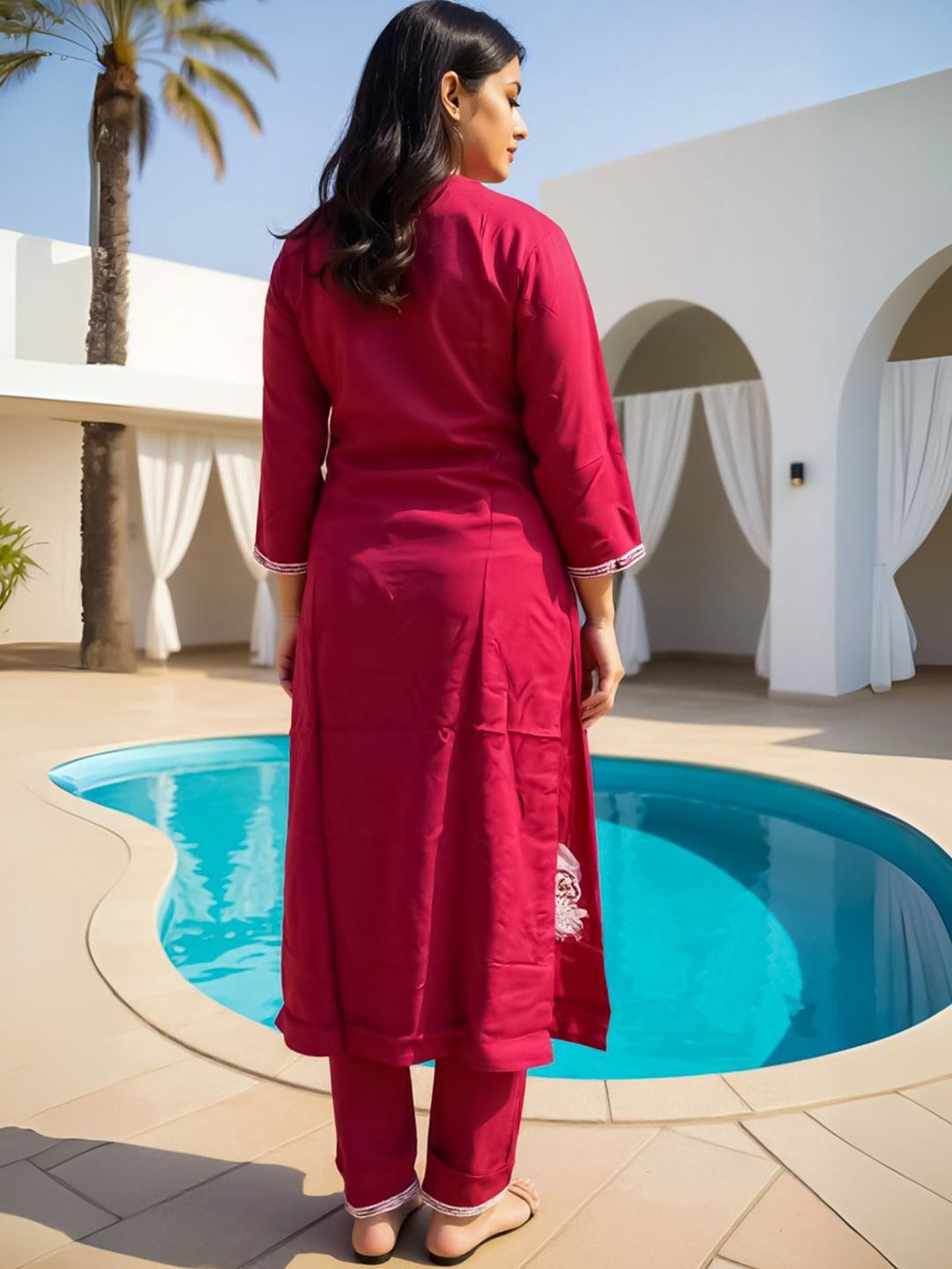 Women Ethnic Motifs Embroidered Regular Thread Work Kurta with Trousers