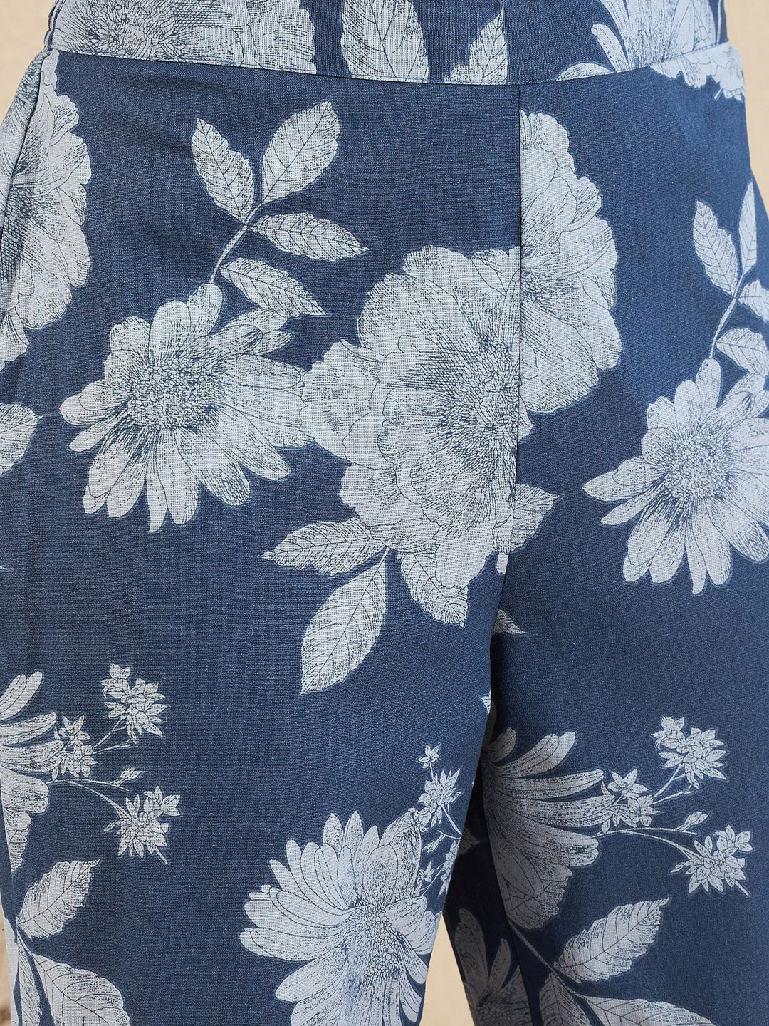 Dhiyona IE Floral Printed Pleated V Neck Straight Kurta With Trousers