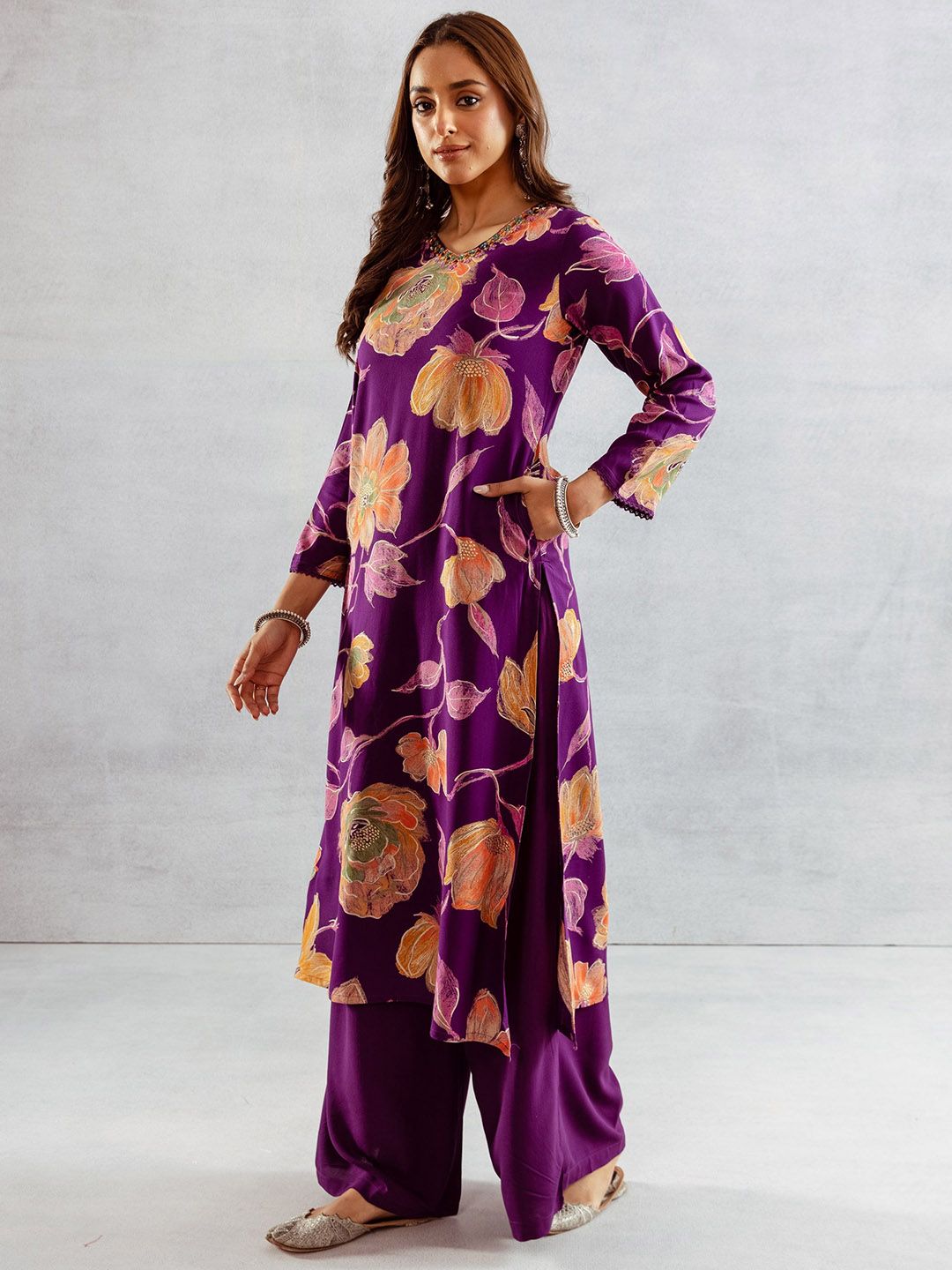 Dhiyona SN Women's Floral Printed Kurta with Palazzo