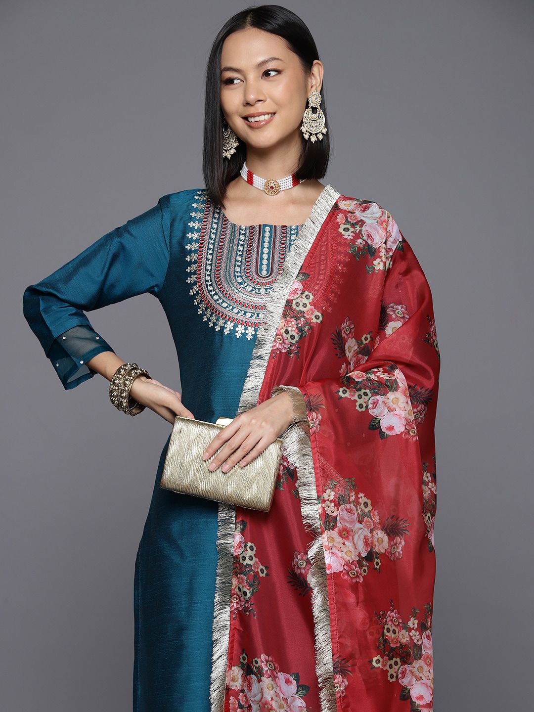 Dhiyona VA Women'sEthnic Motifs Yoke Design Sequinned Kurta with Trousers & With Dupatta