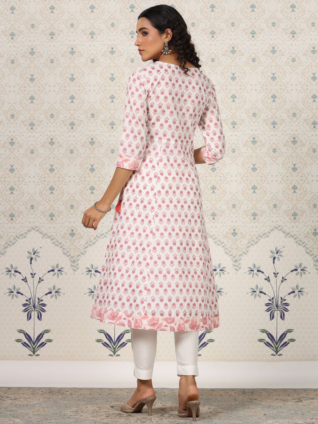 Dhiyona OD Floral Printed Gotta Patti Pure Cotton A-Line Kurta