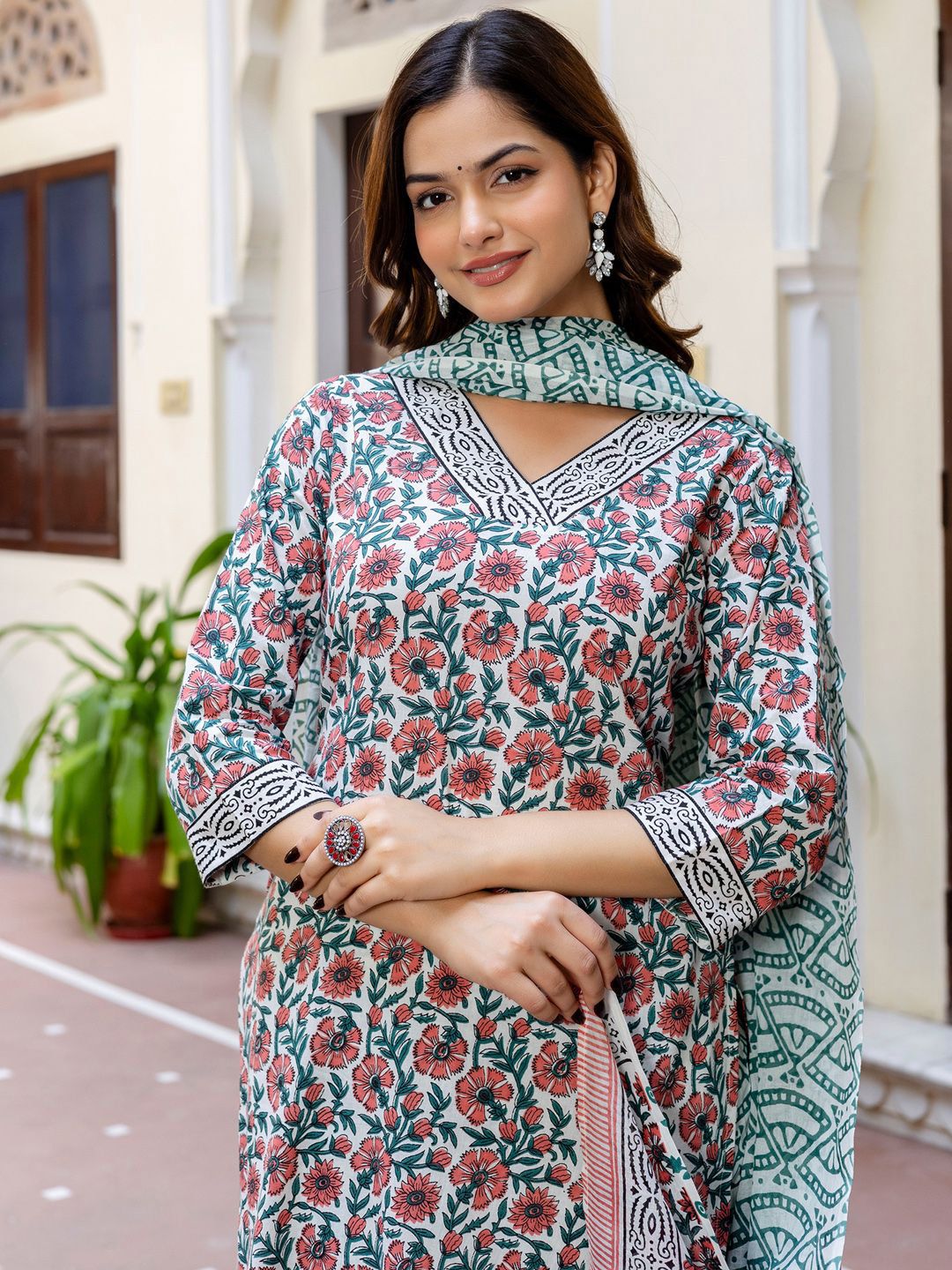 Dhiyona IE Floral Printed V-Neck Pure Cotton Straight Kurta With Palazzo And Dupatta