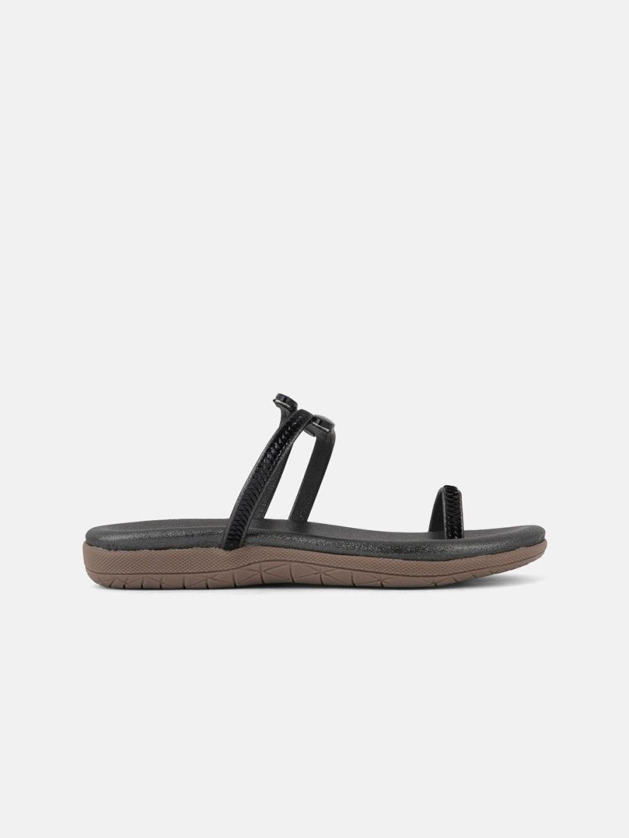 Dhiyona AK Black One Toe Flats