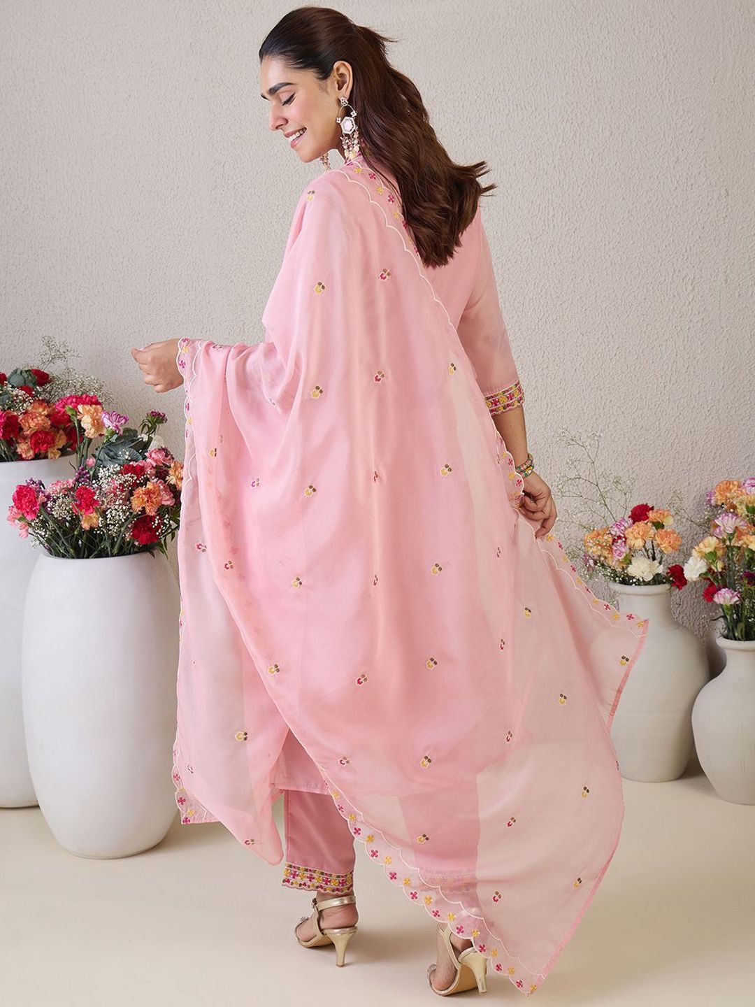 Dhiyona IE Women Floral Embroidered Kurta with Trousers & Dupatta