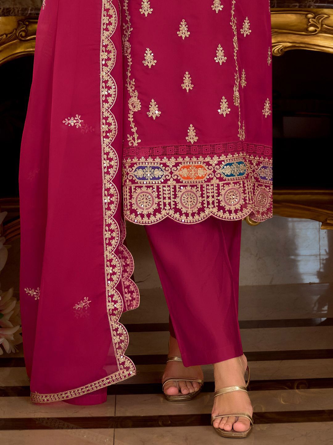 Ethnic Motifs Embroidered Zari Kurta with Trousers & Dupatta