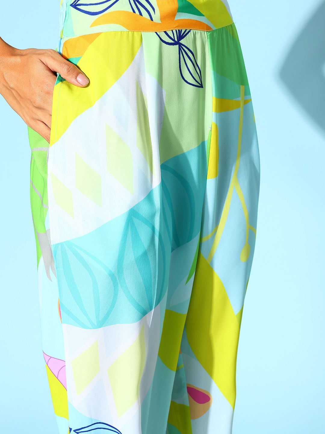 Dhiyona IE Women Conversational Graphic Printed Co-Ords Set