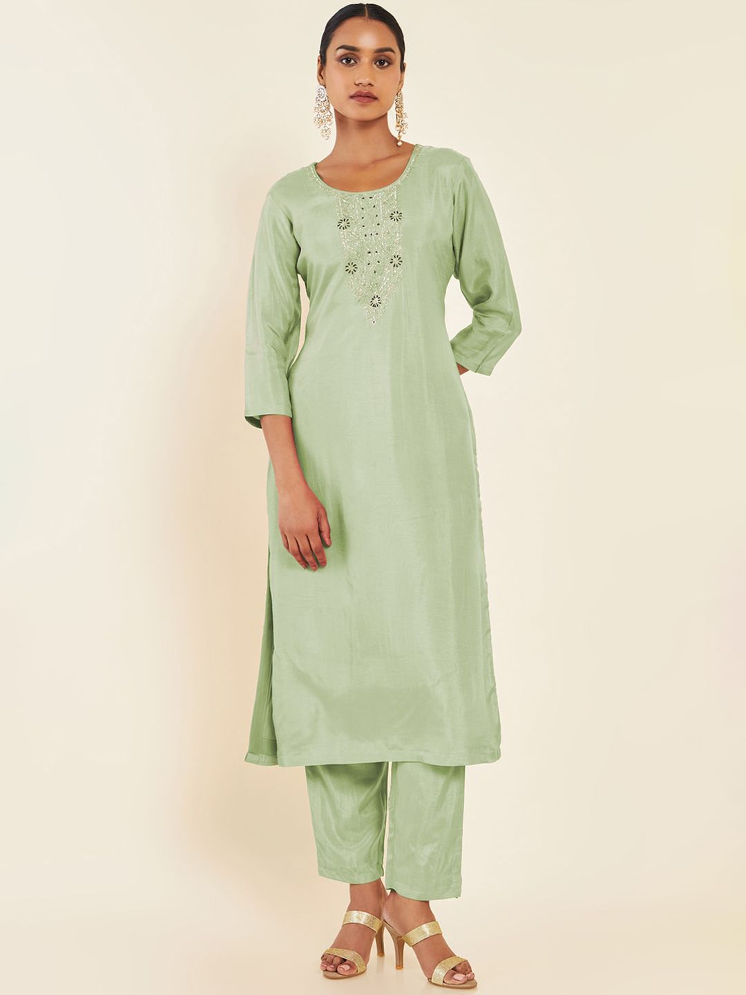 Dhiyona SO Women's Floral Embroidered Yoke Design Kurta With Trousers & Dupatta