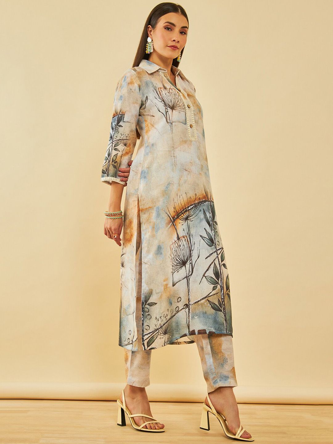 Dhiyona SO Women's Floral Printed Regular Mirror Work Kurta with Trousers