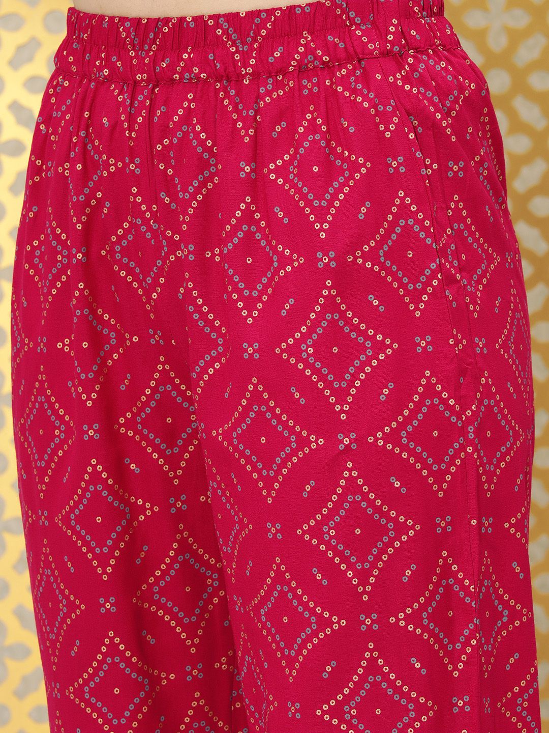 Dhiyona OD Women Pink Bandhani Kurta with Trousers & With Dupatta