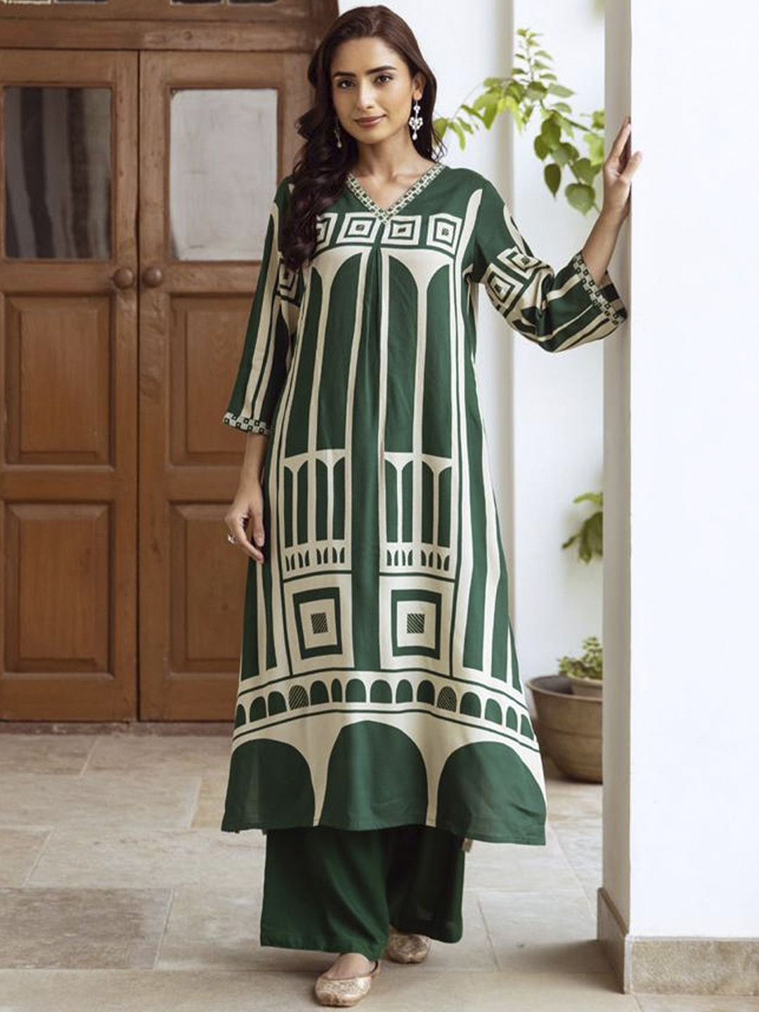 Dhiyona IE Geometric Printed Kurta with Palazzos