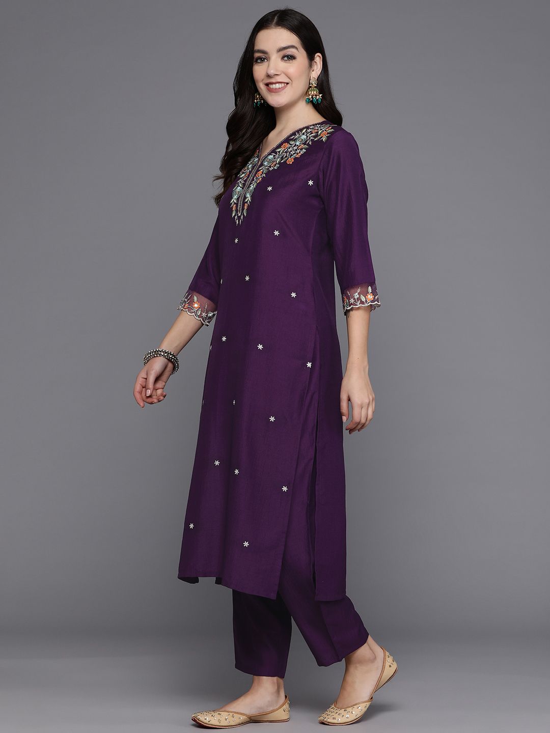 Dhiyona IE Women Floral Yoke Design Regular Thread Work Kurta with Trousers & Dupatta