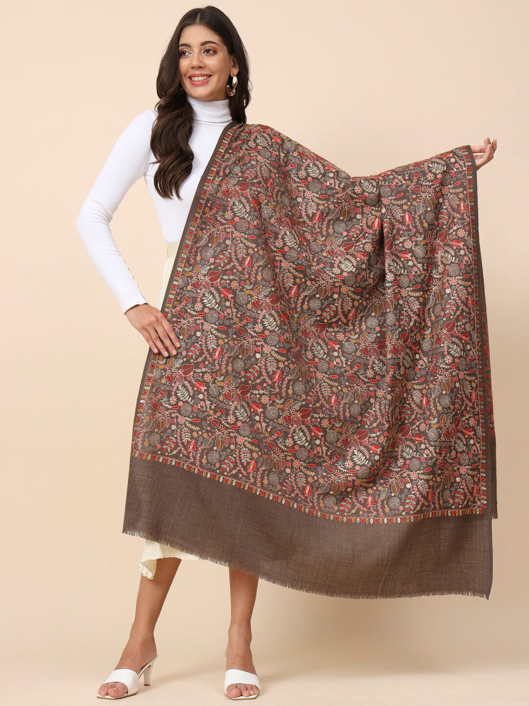 Dhiyona PA Floral Embroidered Woolen Shawl