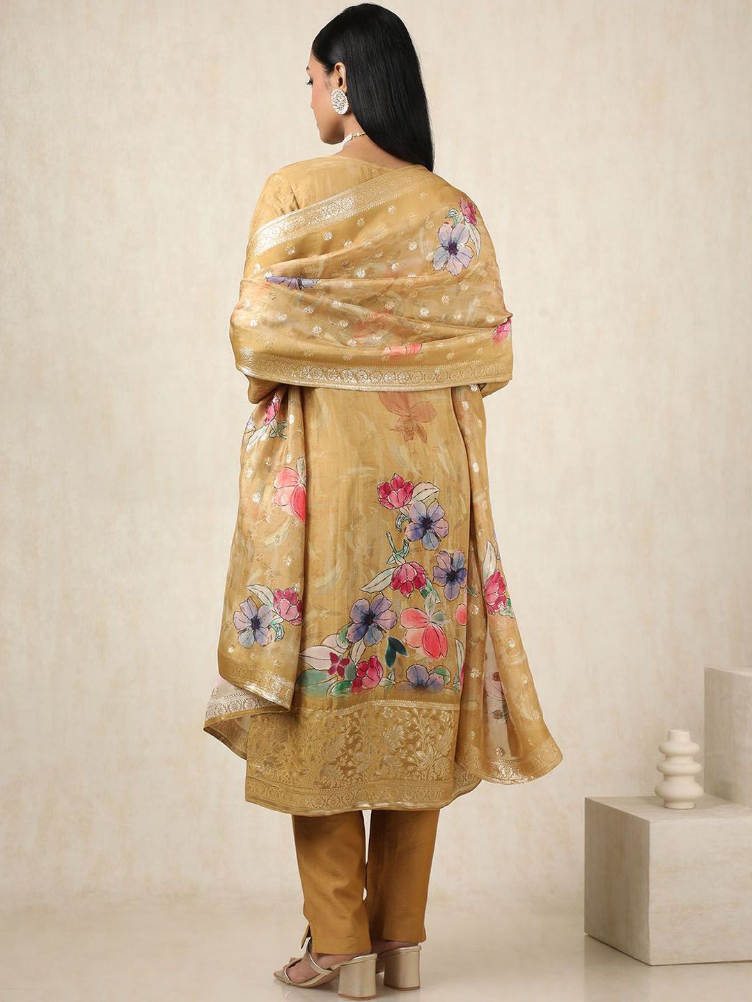Dhiyona SO Women's Floral Botanical Printed V-Neck Thread Work Brocade Kurta With Trousers & Dupatta
