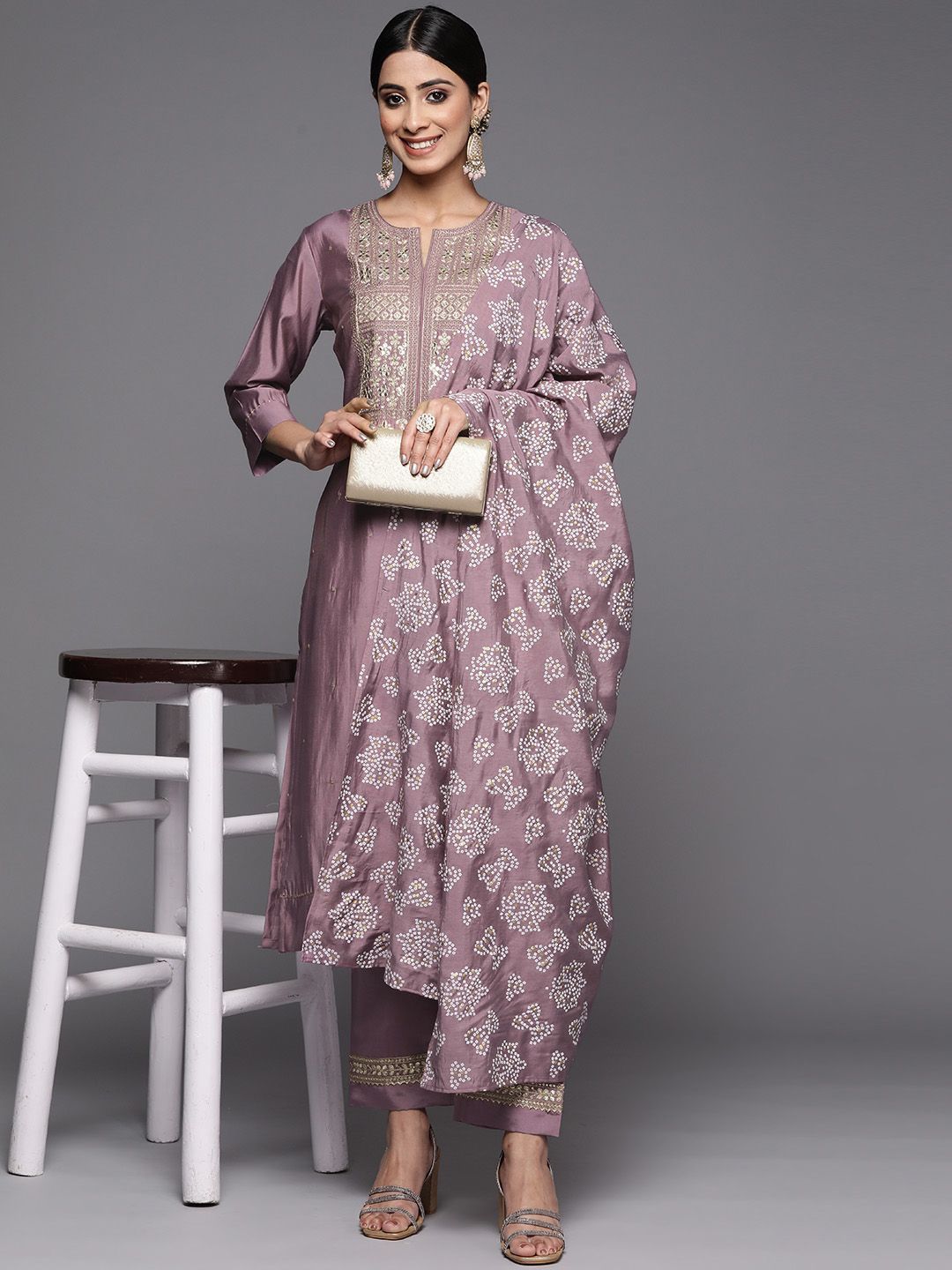 Dhiyona VA Women'sEthnic Motifs Yoke Design Regular Sequinned Kurta with Trousers & With Dupatta