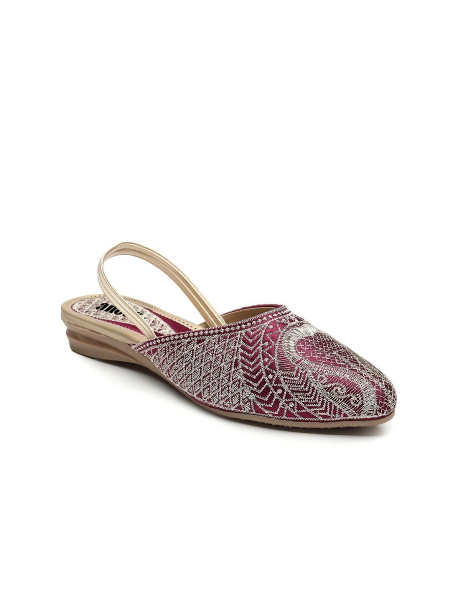 Dhiyona AK Women Leather Embroidered Backstrap Mules Flats