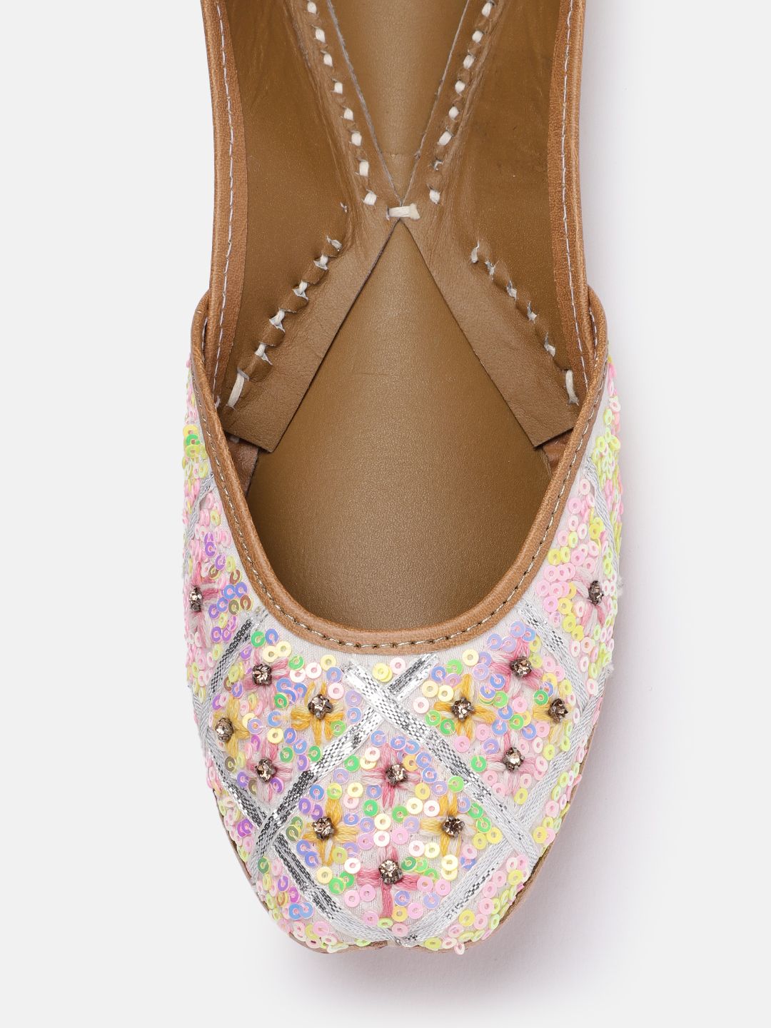 Dhiyona HOP Women Embellished Ethnic Mojaris