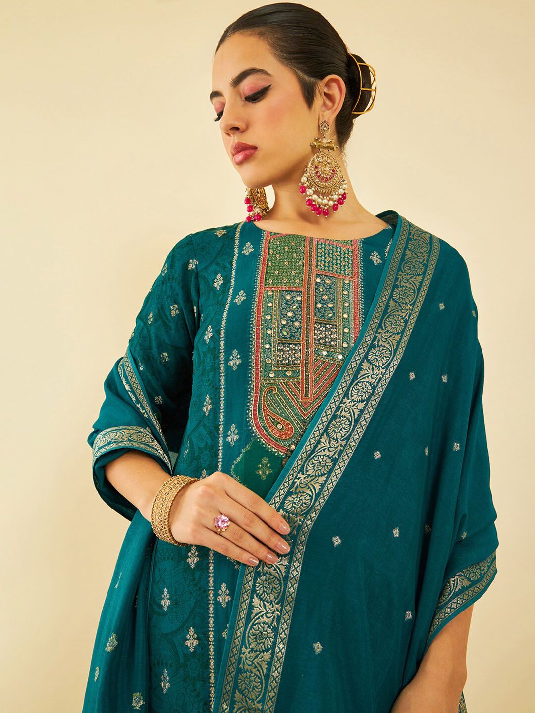 Dhiyona SO Women's Floral Printed Round Neck Three-Quarter Sleeves Kurta with Trousers & With Dupatta