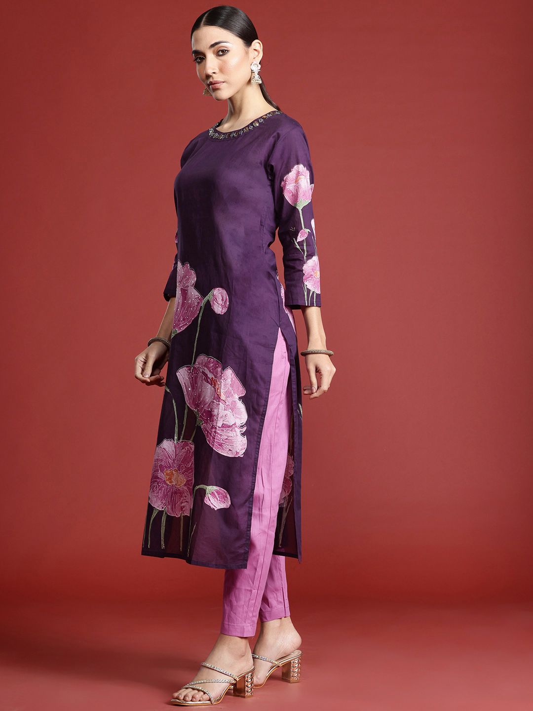 Dhiyona IE Women Floral Printed Pure Cotton Kurta with Trousers & With Dupatta