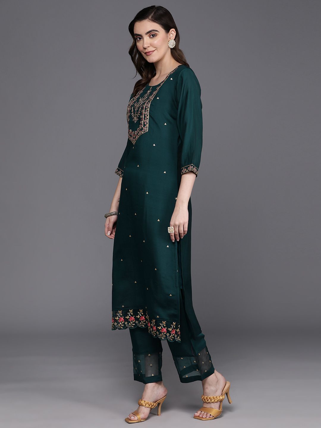 Dhiyona IE Floral Embroidered Regular Kurta with Trousers & Dupatta